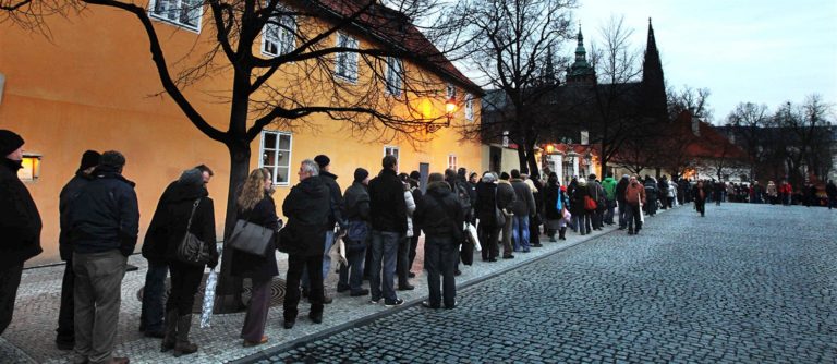 Kandidáti na prezidenta chtějí znovu zprůchodnit Hrad pro veřejnost