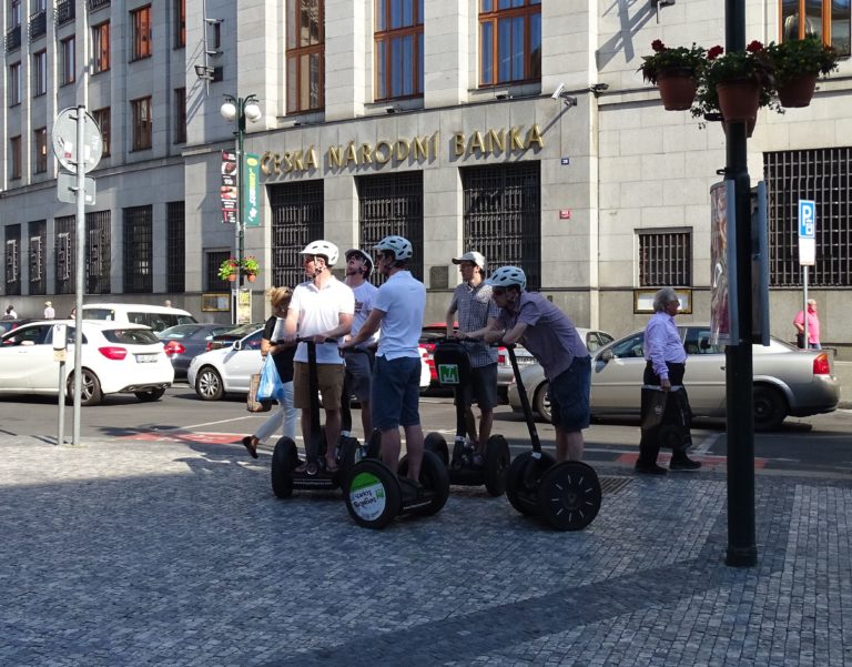 Praha schválila rámec pro regulaci AirBnB, Zelení chtějí limit 60 dní